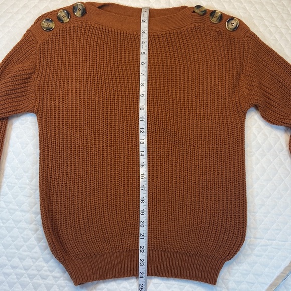 E & M Cable Knit Sweater. Size Small. Rust Color. Button Detail on Shoulders. - Picture 8 of 11